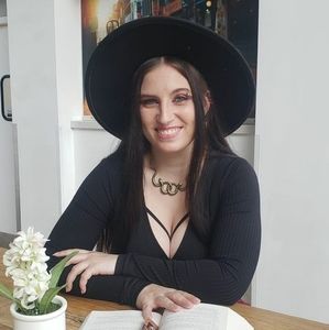 Meet your Posher, Kiera